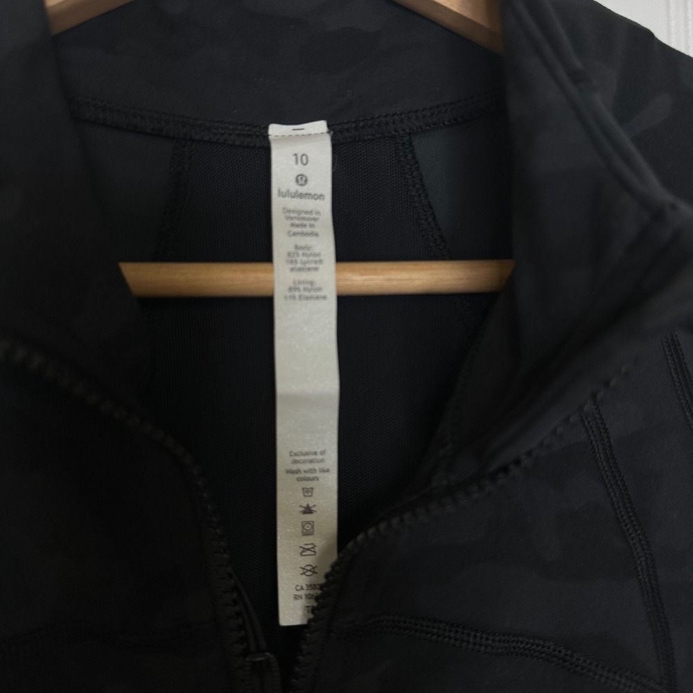 Lululemon Define Jacket Heritage 365 Camo Deep Coal Multi Gray Black Size 10 - Picture 4 of 9